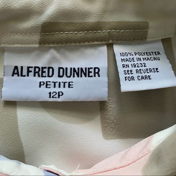 Vintage Geometric Print Blouse - Picture 9 of 9